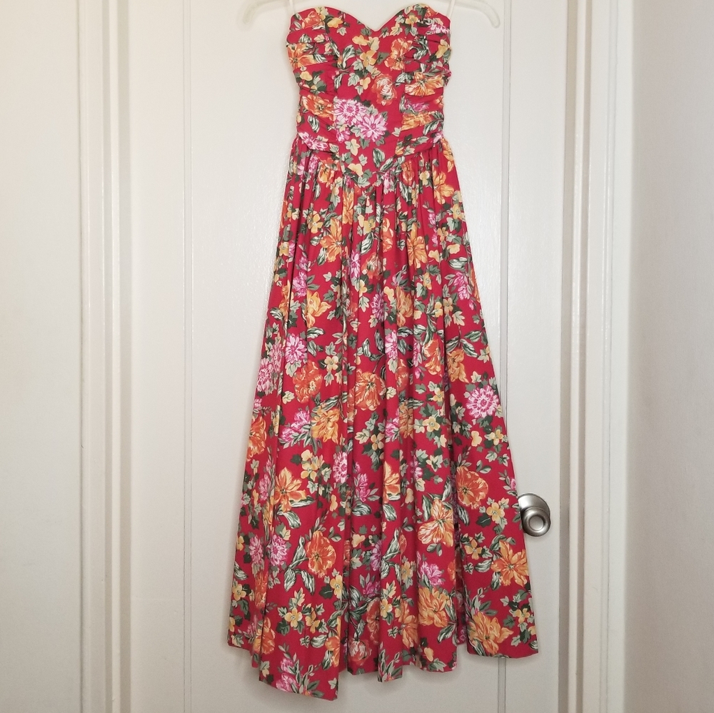 Vintage Flower Patterned Bodice Style Dress